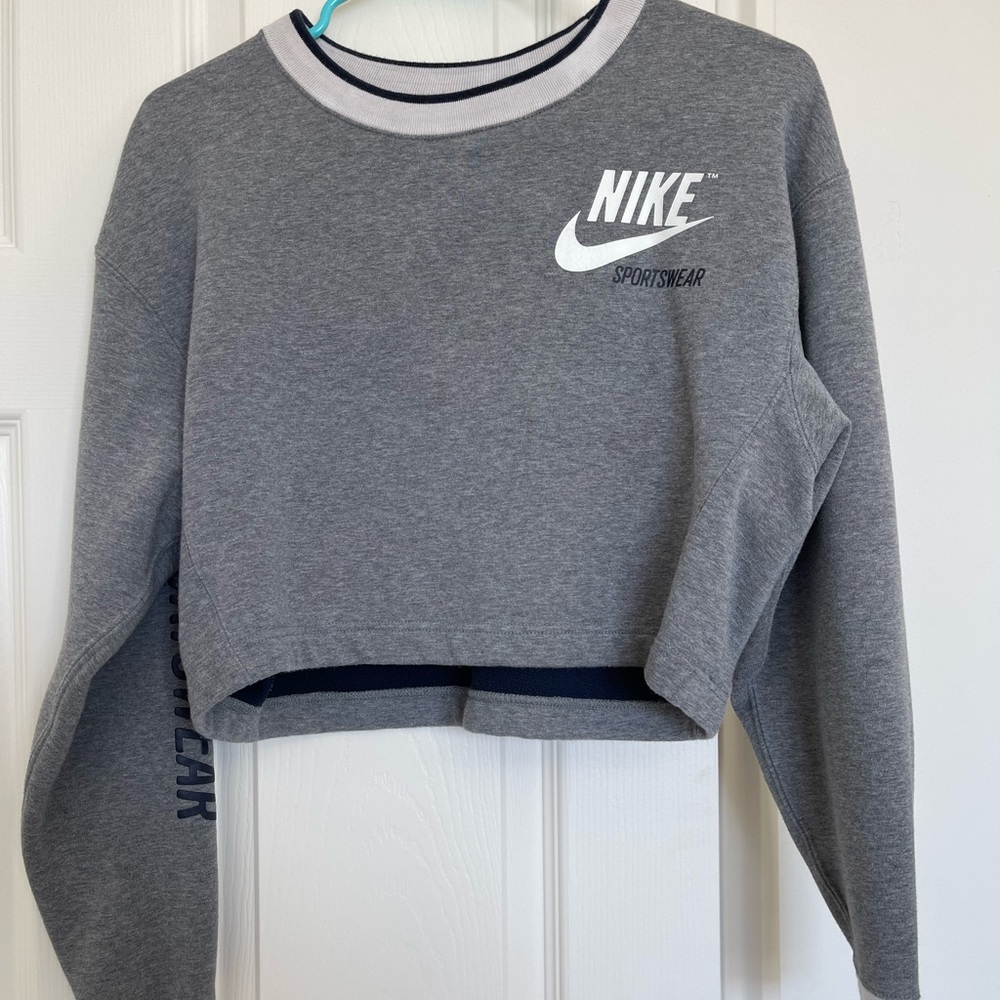 Nike Women’s Cropped Grey Sweatshirt size XS